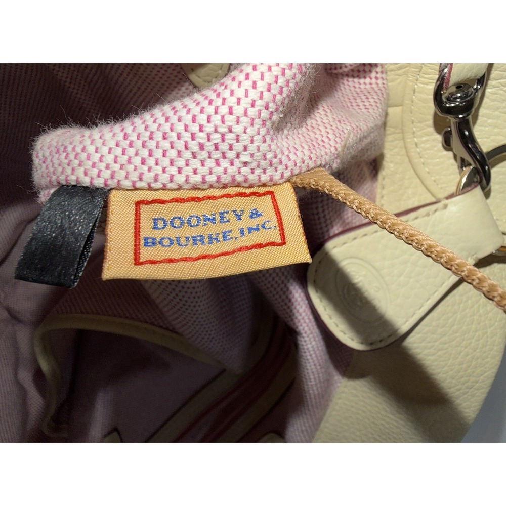 Dooney & Bourke Ivory Pebble Leather Hobo Shoulder Bag Wallet Pink Lining - Picture 4 of 16